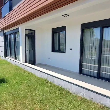 Lara Martili Beach Homes 1 شقة *